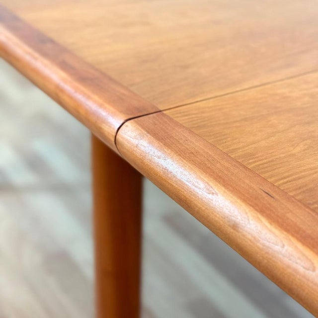 Brown Large Oval Cherrywood Dining Table from Skovby Møbelfabrik, Denmark, 1970s-1980s For Sale - Image 8 of 12