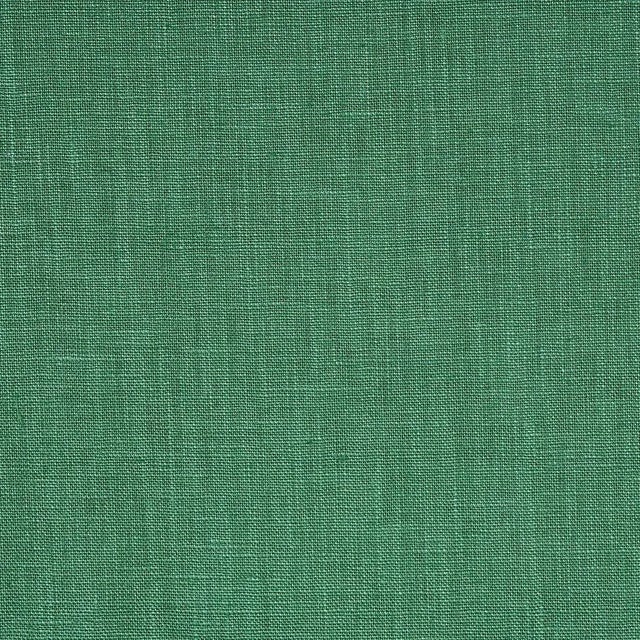 Lange Glazed Linen is a go-to, fine-spun linen with a supple hand and crisp glazed finish. Subtle variations are part of...