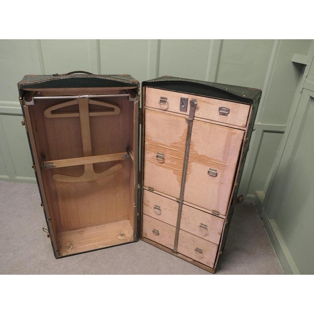 French Fitted Steamer Trunk, 1900 For Sale - Image 4 of 7