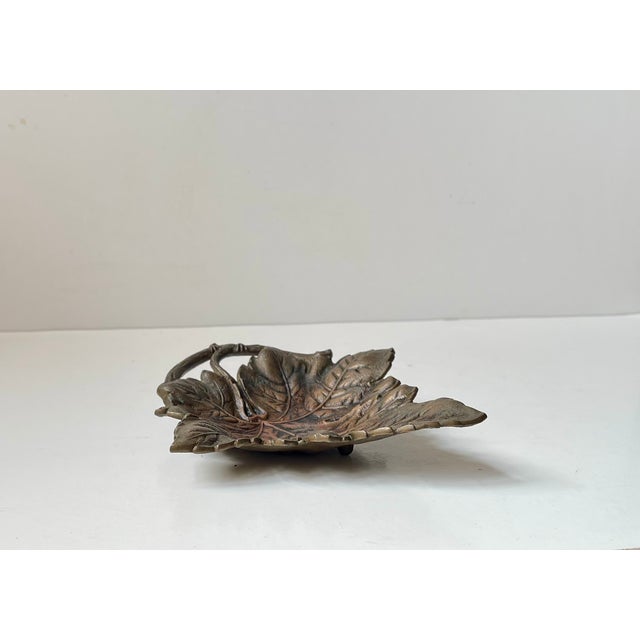 Scandinavian Naturalistic Wine Leaf Tray in Patinated Brass, 1940s For Sale - Image 4 of 9