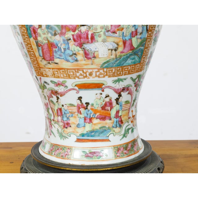 Early 19th Century Chinese Rose Medallion Canton Baluster Vase circa 1800 Mounted as a Table Lamp For Sale - Image 10 of 12
