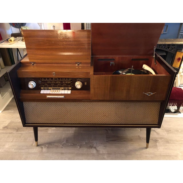 Mid century Grundig Majestic stereo console model SO 132 with additional external speaker Stereo is in very good...