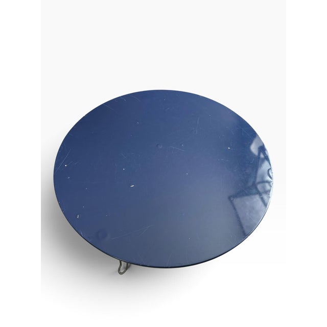 Mid-Century Modern Vintage Mid-Century Modern Blue Laminate Round Side Table With Folding Hairpin Legs For Sale - Image 3 of 6