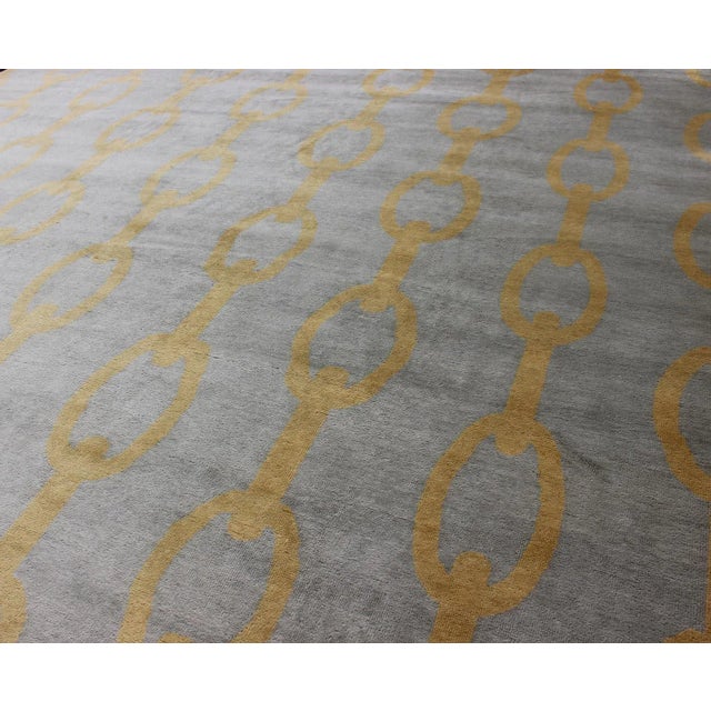 2010s 12' X 15' Large Modern Rug With Chain Design in Gray and Marigold Colors For Sale - Image 5 of 13