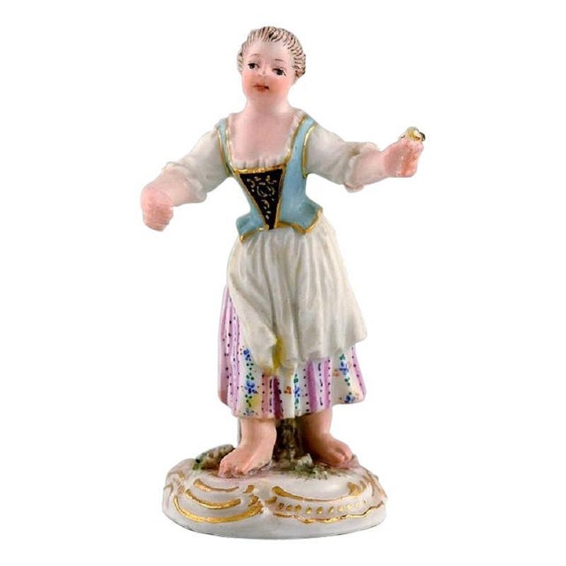 Girl with Flowers Miniature Figure after Johann Joachim Kändler from Meissen For Sale - Image 8 of 8