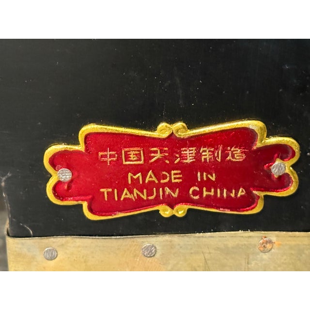 Chinese Mother-of-Pearl “Hundred Antiques” Six Panel Screen For Sale - Image 9 of 12