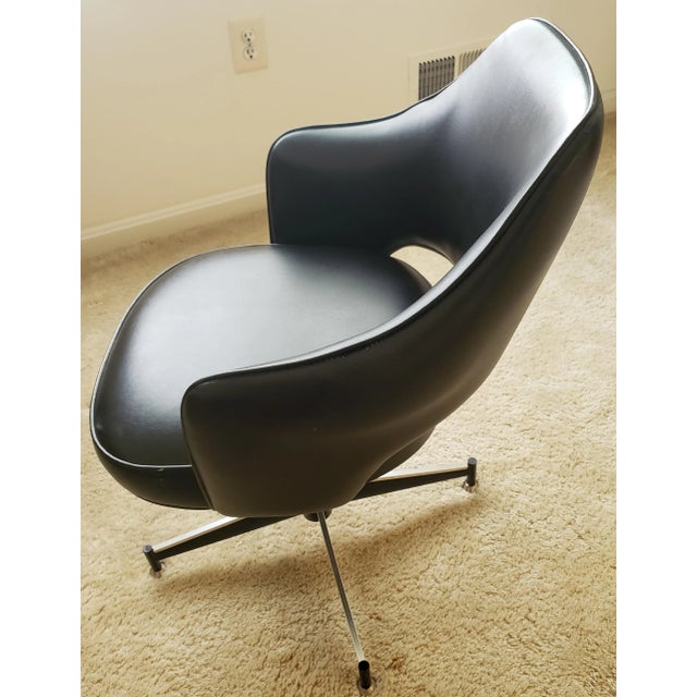 Mid-Century Modern Mid Century Black Overman Swivel Office Chair For Sale - Image 3 of 7