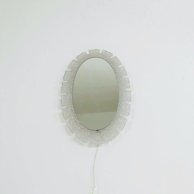 Mid-Century Oval Wall Mirror with Lighting and Acrylic Glass from Hillebrand, 1960s For Sale - Image 3 of 11