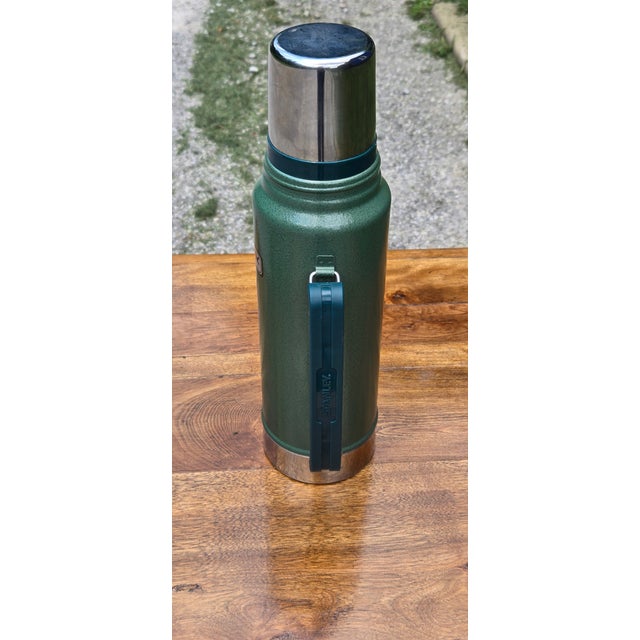Vintage Stanley Classic Green Thermos Bottle With Original Handle, Since 1913 For Sale - Image 11 of 18