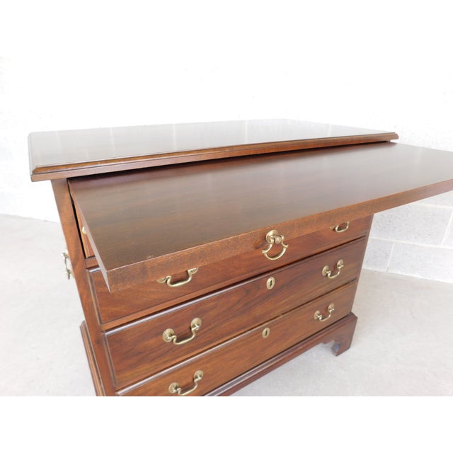 Wood Henkel Harris Mahogany Georgian Style Bachelor Chest 33.5"w For Sale - Image 7 of 13