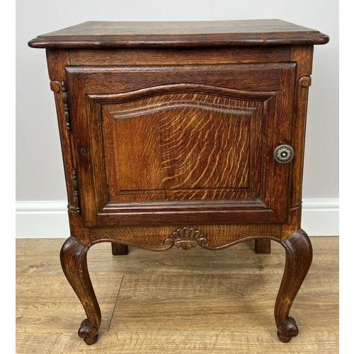 Vintage Bedside Tables in Oak, Set of 2 For Sale - Image 3 of 11