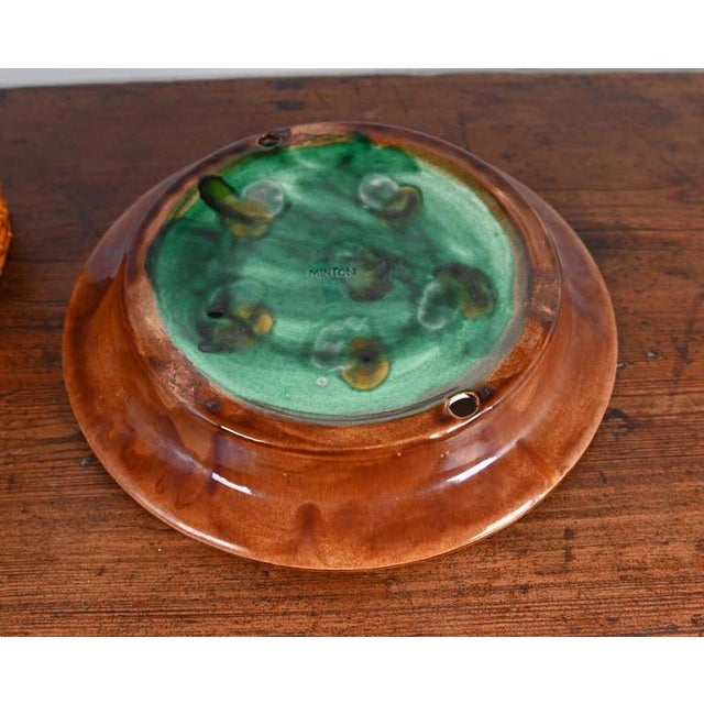 Majolica Beehive Cheese Dish in Porcelain from Minton For Sale - Image 4 of 6