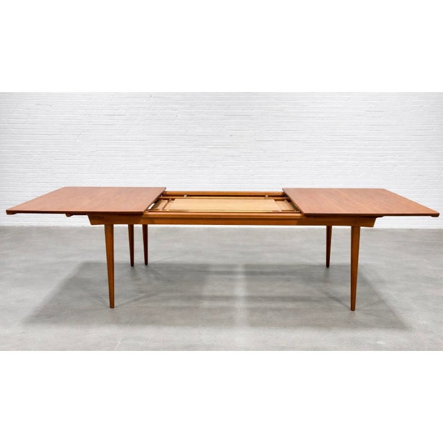 Finn Juhl Fd 540 Teak Extension Dining Table by France & Son, C. 1950’s For Sale - Image 9 of 10