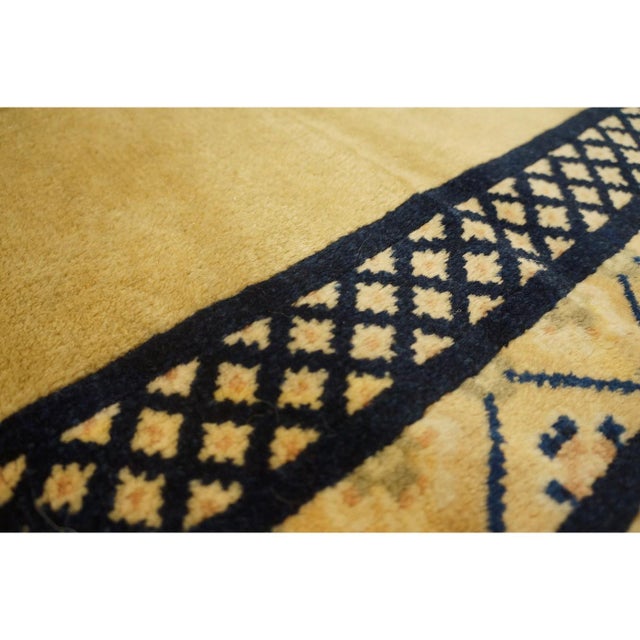 Chinese Vintage 1980s Ivory Medallion Chinese Peking Protective Symbol Rug 8'10" X 12' For Sale - Image 3 of 10