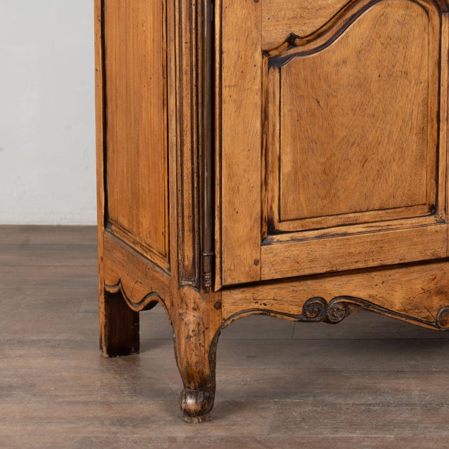 20th Century French Oak Sideboard Buffet For Sale - Image 10 of 15
