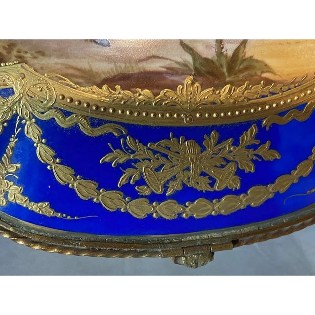 19thC French Sèvres Blue Porcelain Gilt Gallant Scene Box For Sale - Image 15 of 18