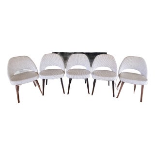 Vintage Executive Dining Chairs With Wood Legs - Set of 5 - Eero Saarinen Style For Sale