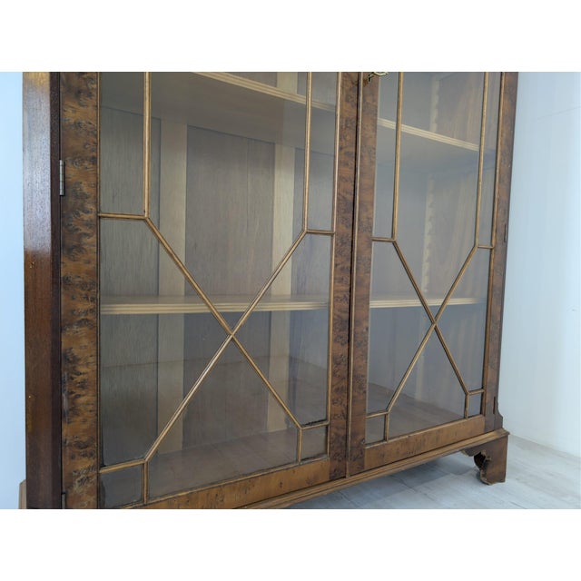 Antique Bookcase in Wood with Burl Finish, 1930s For Sale - Image 16 of 18