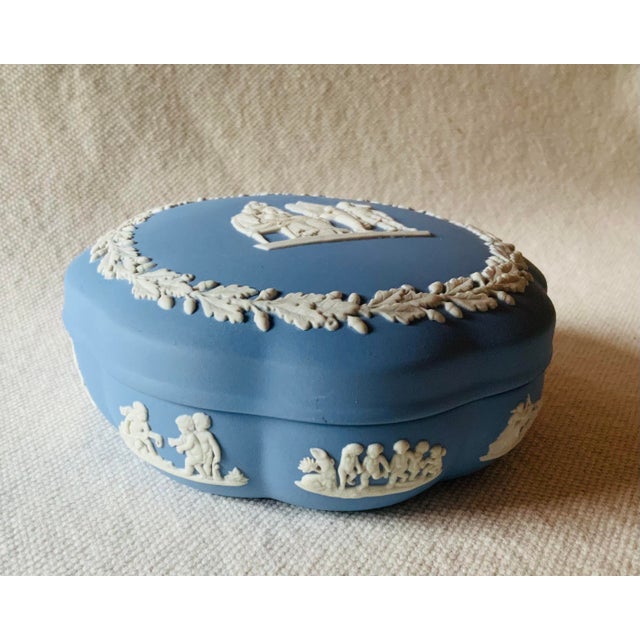 Vintage Wedgwood Blue Jasperware Scalloped Trinket Box - East Hampton Estate Find For Sale - Image 12 of 18