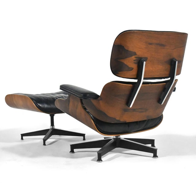 Rare Pair of Early Rosewood Eames Lounge Chairs For Sale In Chicago - Image 6 of 15