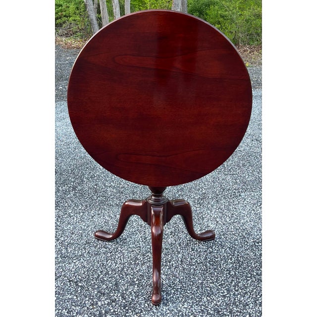 Queen Anne Queen Anne Style Mahogany Bird Cage Tilt Top Tea Table For Sale - Image 3 of 9