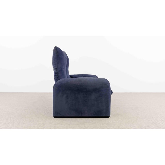Blue Maralunga 2-Seater Sofa by Vico Magistretti for Cassina, 2000s For Sale - Image 8 of 18