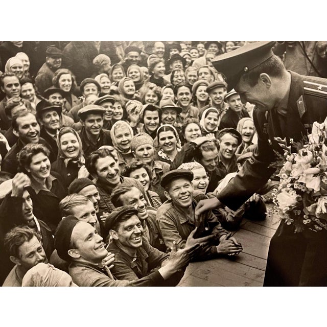 Mid 20th Century Samariy Gurariy, Large Silver Gelatin Photograph Russian USSR Soviet Parade Yuri Gagarin Photo For Sale - Image 5 of 6