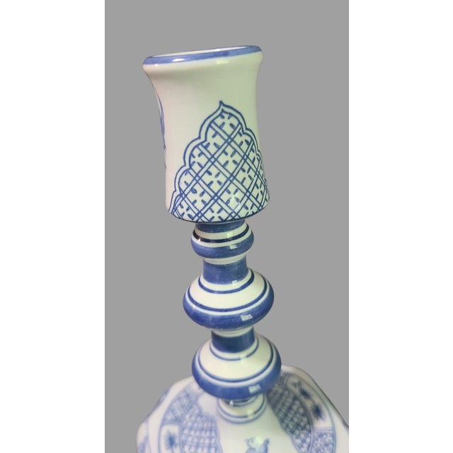 Late 20th Century Vintage Pair of Delft Royal Goedewoagen Blue & White Candlesticks Holland For Sale - Image 5 of 9