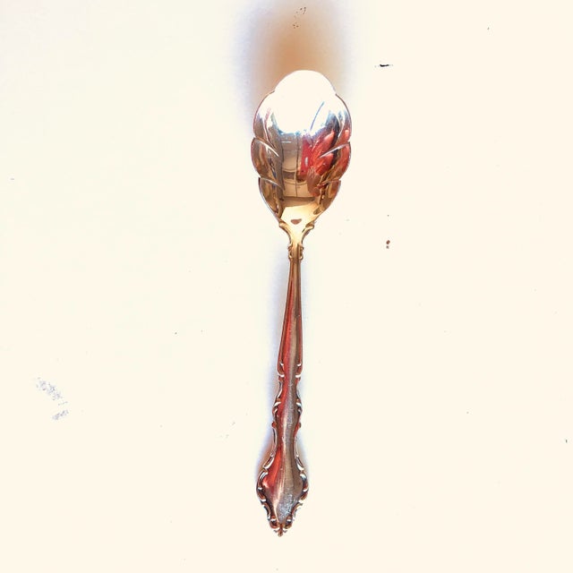 1960s Vintage International Silver Silver Plated "Wakefield" Pattern Sugar Spoon For Sale - Image 5 of 5