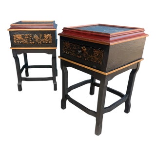 Chinoiserie Hand-Painted Gilt Asian Nightstands, Pair For Sale