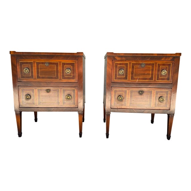 1990s Pair of Ebanista Wood Nightstand Sidetables For Sale