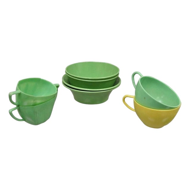 Vintage Art Deco Green & Yellow Bonny Ware Safetyware Bowl Set - 8 Pc Set For Sale