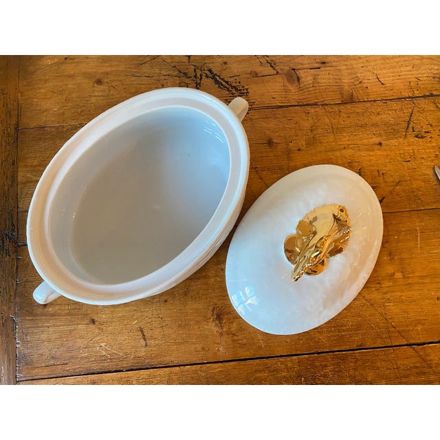 Ceramic Apilco Chicken Roaster With Gold Chicken Handle For Sale - Image 7 of 12