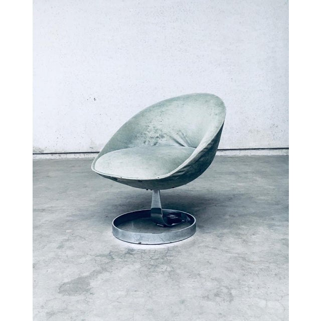 Set of Space Age Sphere Pod Lounge Chairs, France, 1960s For Sale - Image 18 of 18