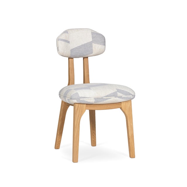 Silhouette Dining Chair in Oak and Bouclé Jacquard from Insidherland For Sale - Image 4 of 4