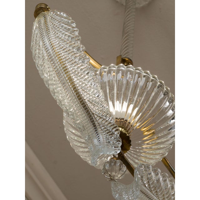 Vintage Italian Art Deco Brass Chandelier with Glass Leaves attributed to Ercole Barovier for Barovier&Toso, 1940s For Sale - Image 6 of 14