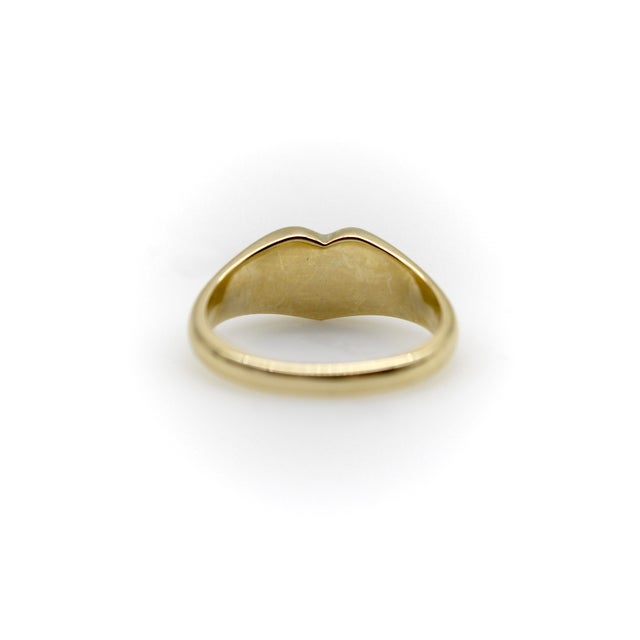 1990s 1990s 14k Gold Heart Signet Ring With Heart-Shaped Diamond, Size 6.5 For Sale - Image 5 of 11