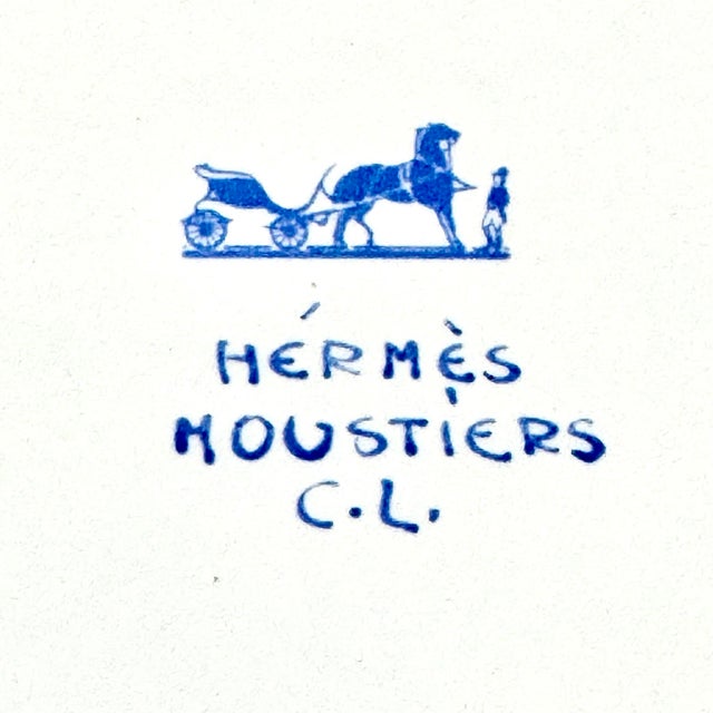 Vintage 1980s Hermès Moustiers Faience "Toucans" Centerpiece Tile / Trivet For Sale In Palm Springs - Image 6 of 7
