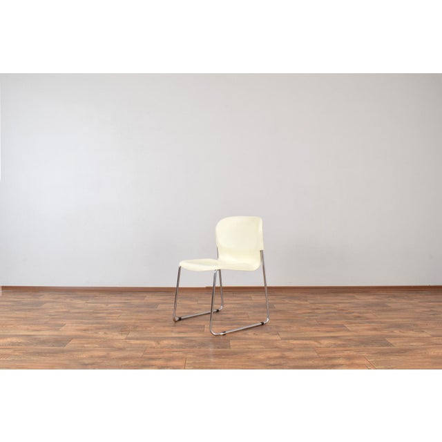 White SM400k Swing Chairs by Gerd Lange for Drabert, 1980s, Set of 4 For Sale - Image 6 of 13