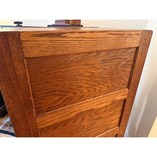 1920s Tiger Oak 4 Drawer File Cabinet (Library Bureau Sole Manufacturer) For Sale - Image 4 of 11