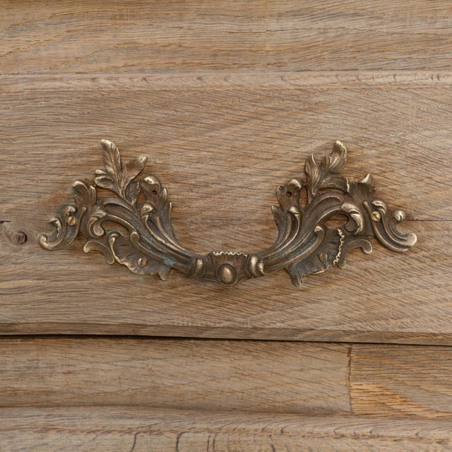 19th Century French Louis XV Style Oak Chest of Drawers For Sale - Image 10 of 18