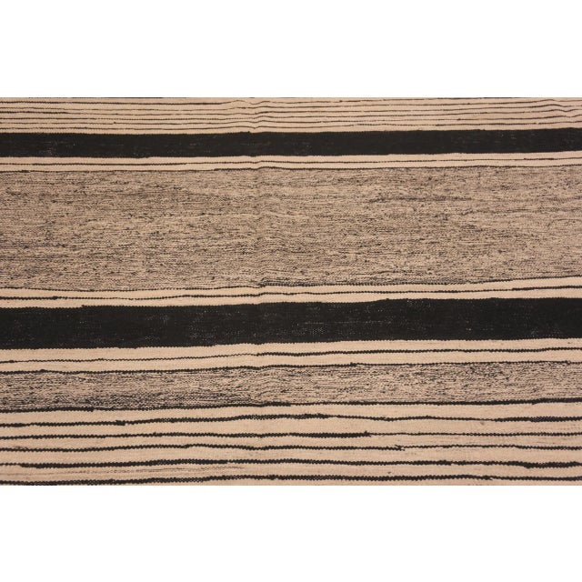 Textile Nazmiyal Collection Modern Abstract Kilim Area Rug For Sale - Image 7 of 9