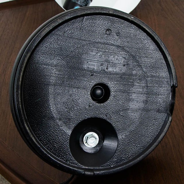 Black Mid-Century Modern Round Metal Black American Desk Table Lamp For Sale - Image 8 of 9