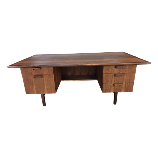 1960s Mid-Century Walnut Executive Desk Danish Modern Desk By: Hiebert For Sale