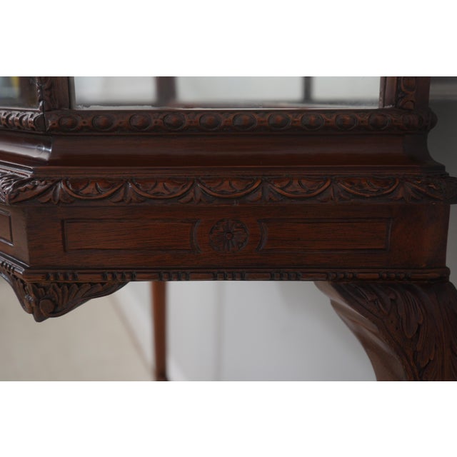 Maitland Smith Attributed Georgian Mahogany Curio Cabinet For Sale - Image 13 of 18