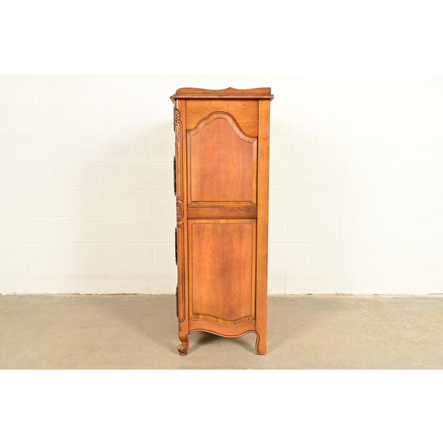 French Provincial Louis XV Fruitwood Gentleman's Chest by Fancher, Circa 1940s For Sale - Image 15 of 17