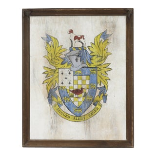 Vintage Hand-Painted Family Crest Plaque – "Rugged Alert Eager" Motto (Painted on Wood) For Sale