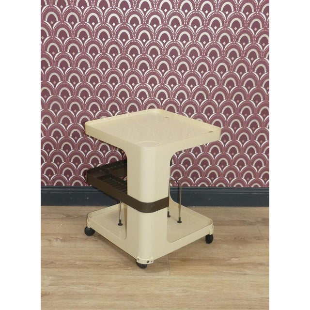 Cooler flair Supplementary table on rollers with brackets for cassettes and records Really awesome part \. a dream for...