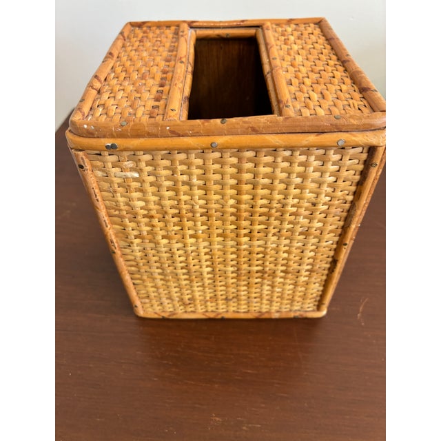 Mid-century tissue box cover in natural woven rattan/bamboo with a tight basket weave, and a split-lid design for easy...