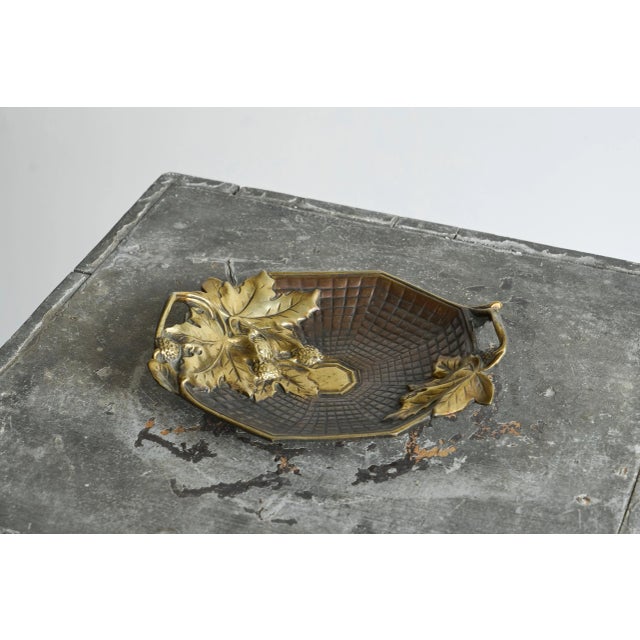 Art Deco Bowl with Leaves in Brass, 1920s For Sale - Image 6 of 10